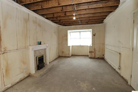 3 bedroom detached house for sale, St. Aiden Close, Market Weighton, York