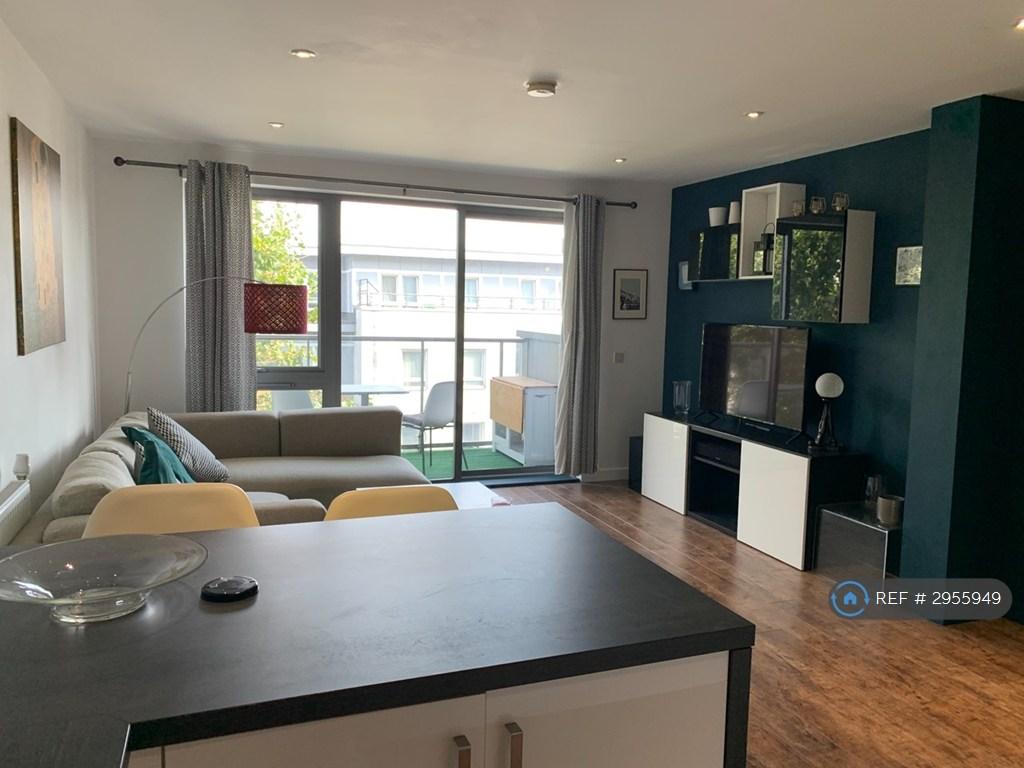 1 bedroom in a flat share to rent