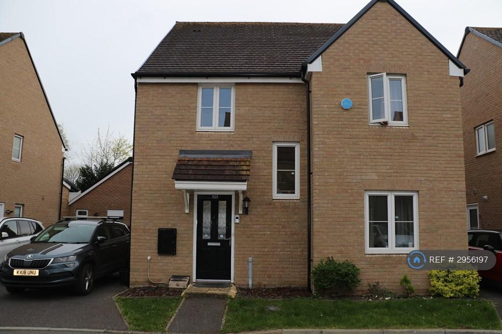 4 bedroom detached house to rent