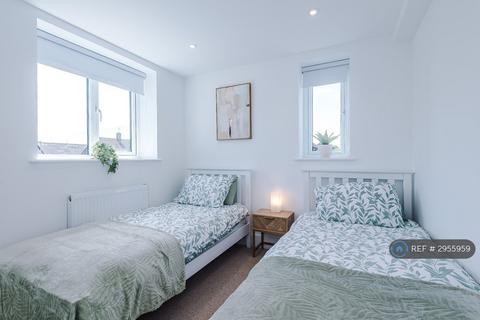 3 bedroom end of terrace house to rent, Pickmere Road, Wilmslow, SK9