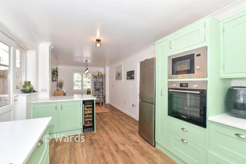 5 bedroom detached house for sale, Forest Avenue, Ashford TN25