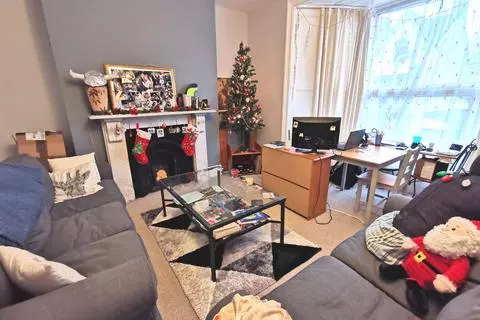 2 bedroom flat to rent - Widok 4