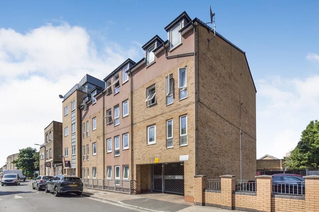 2 bedroom flat to rent