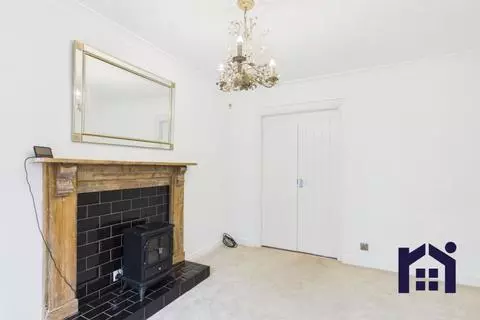 2 bedroom property to rent – pohled 2