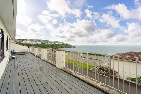 2 bedroom apartment for sale, 23, King Edward Bay Apartments, Onchan
