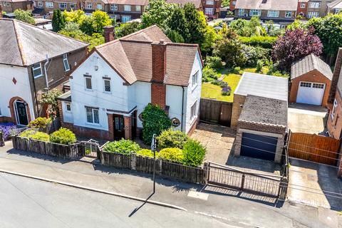 4 bedroom detached house for sale, Purvis Road, Rushden NN10