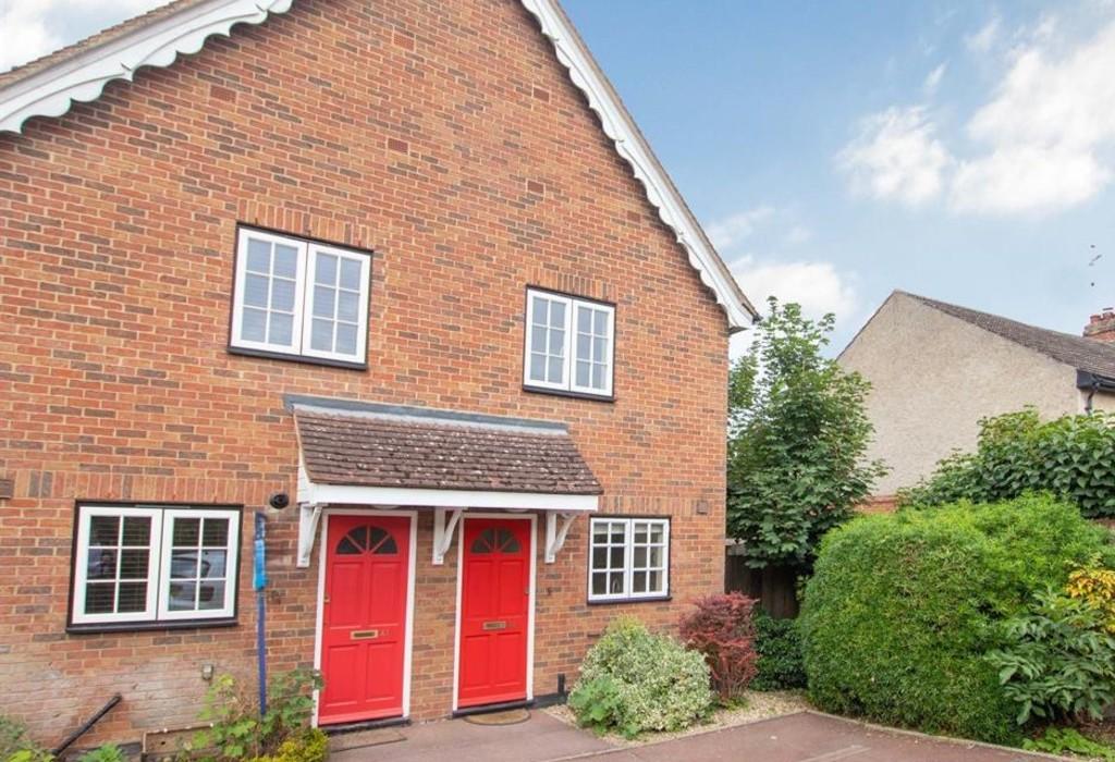 2 bedroom end of terrace house to rent