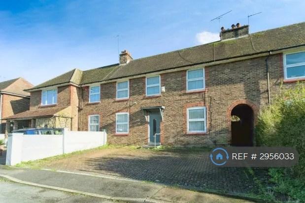 1 bedroom in a house share to rent