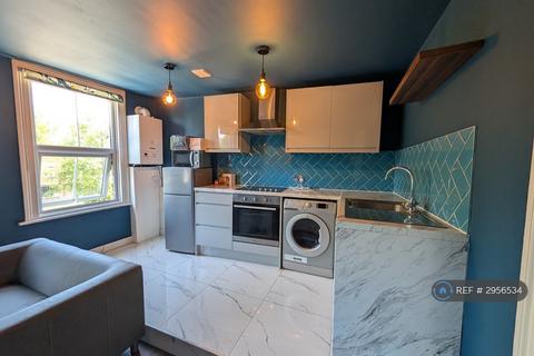 2 bedroom flat to rent, Kingsland Road, London, E2