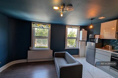 2 bedroom flat to rent, Kingsland Road, London, E2