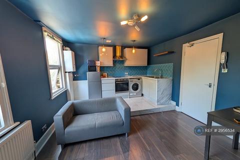 2 bedroom flat to rent, Kingsland Road, London, E2