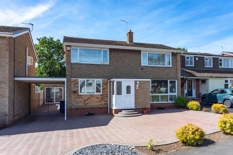 4 bedroom detached house for sale, Leconfield Road, Loughborough, LE11