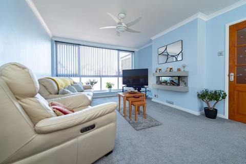 4 bedroom detached house for sale, Leconfield Road, Loughborough, LE11