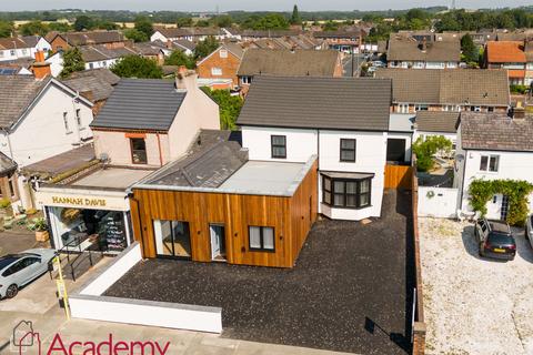 6 bedroom semi-detached house for sale, Cronton Road, Widnes