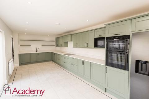 6 bedroom semi-detached house for sale, Cronton Road, Widnes
