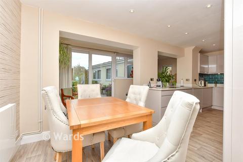 3 bedroom semi-detached house for sale, Manor Grove, Sittingbourne ME10