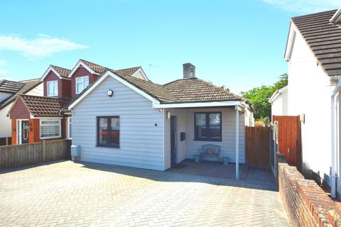 3 bedroom detached bungalow for sale, Thynne Road, Billericay