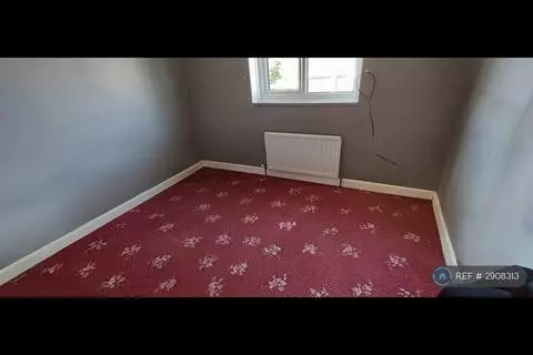 3 bedroom semi-detached house to rent – pohled 3