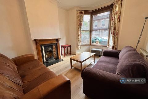4 bedroom terraced house to rent, Wrigglesworth Street, London, SE14