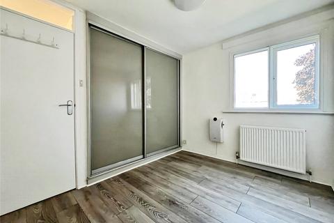 2 bedroom apartment to rent, Sandown Close, Hounslow, TW5