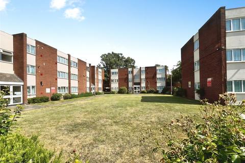 2 bedroom apartment to rent, Sandown Close, Hounslow, TW5