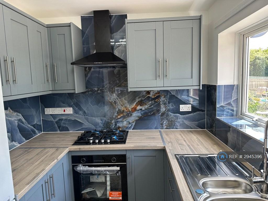 2 bedroom terraced house to rent