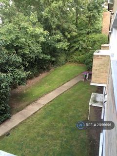 3 bedroom flat to rent, Fortis Green, London, N2