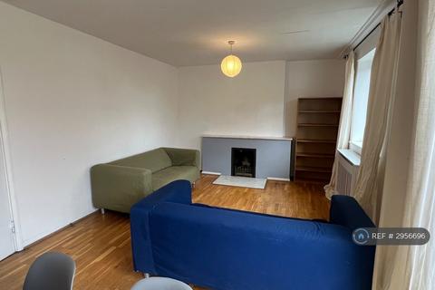 3 bedroom flat to rent, Fortis Green, London, N2