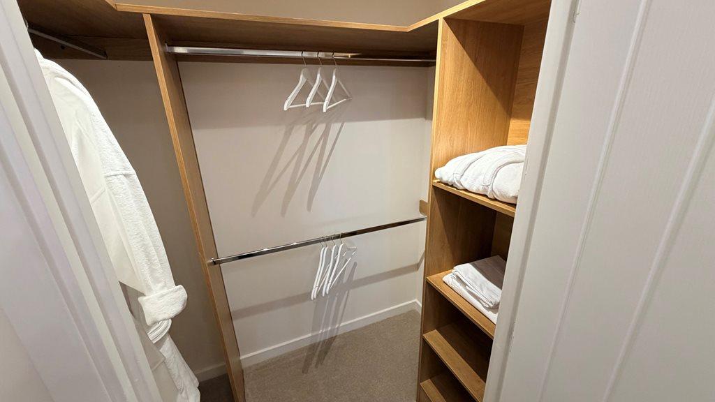 Walk-in wardrobe
