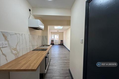 Studio to rent, Eastville, Bristol, BS5