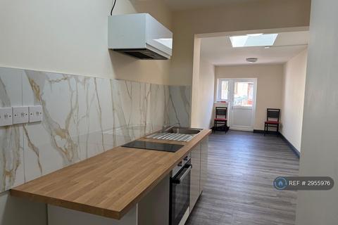 Studio to rent, Eastville, Bristol, BS5