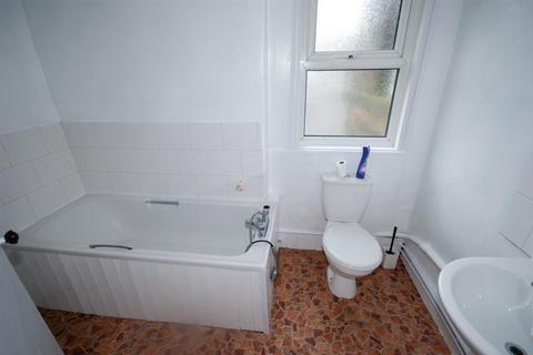 1 bedroom flat to rent, Brooklyn Place, Buxton