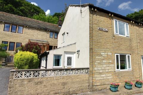 2 bedroom semi-detached house for sale, Binns Hill, Warley