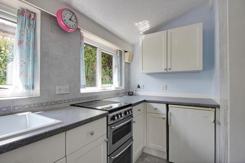 2 bedroom semi-detached house for sale, Binns Hill, Warley