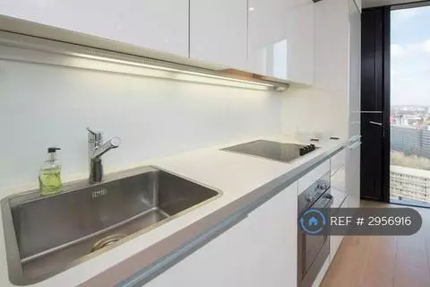 Studio to rent – pohled 4