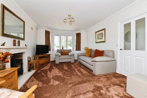 3 bedroom detached bungalow for sale, Kingsway, Hullbridge, Hockley