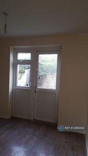 1 bedroom flat to rent, Eynsham Drive, London, SE2