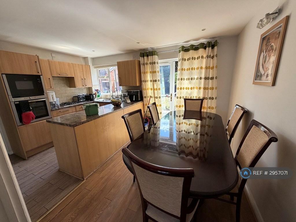 Bill Hamling Close, London, SE9 - View 3