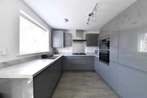 4 bedroom semi-detached house for sale, Lily Edge, Biggleswade