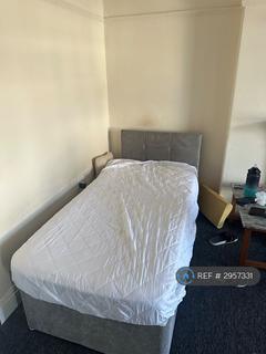 1 bedroom in a flat share to rent, Victoria St, Oswestry, SY11