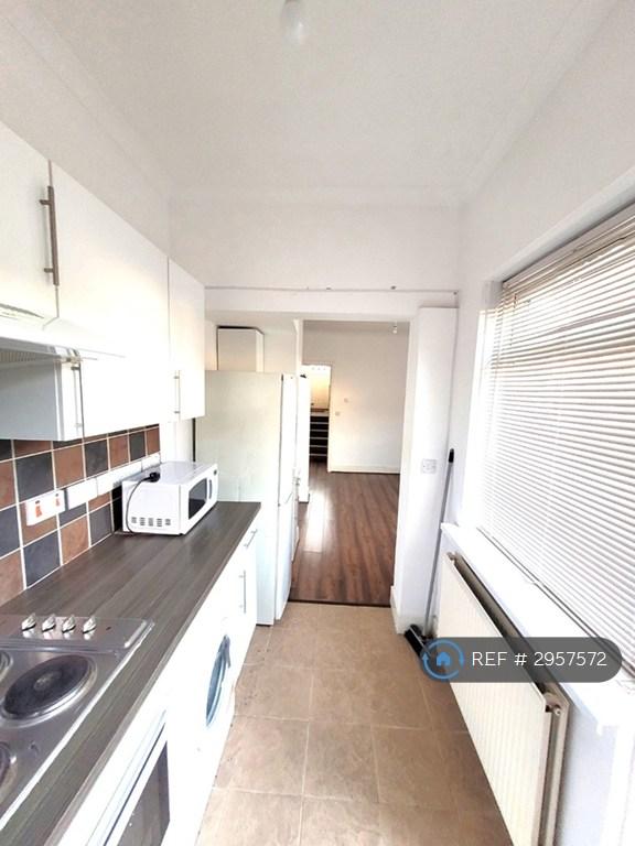 Stanford Road, London, SW16 - View 2