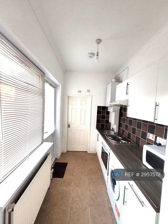Stanford Road, London, SW16 - View 4