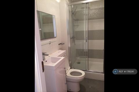 4 bedroom flat to rent, Brion Place, London, E14