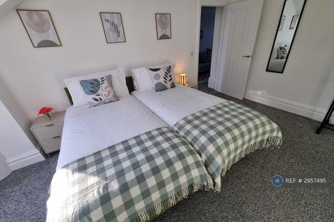 4 bedroom terraced house to rent, Wentworth Terrace, Sunderland, SR4