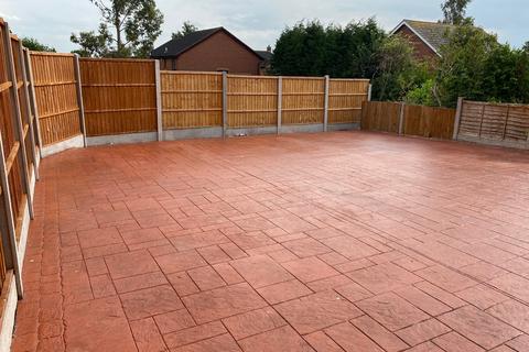 Studio to rent, Salters Lane, Tamworth, B79