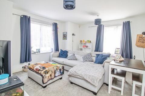 2 bedroom flat for sale, Cable Crescent, Woburn Sands, Milton Keynes, Buckinghamshire, MK17