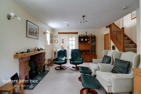 3 bedroom cottage for sale, Cholmondeley Road, Nantwich