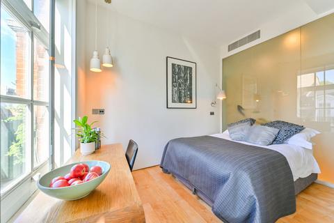 1 bedroom flat for sale, Dean Street, Soho, London, W1D