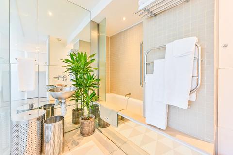 1 bedroom flat for sale, Dean Street, Soho, London, W1D