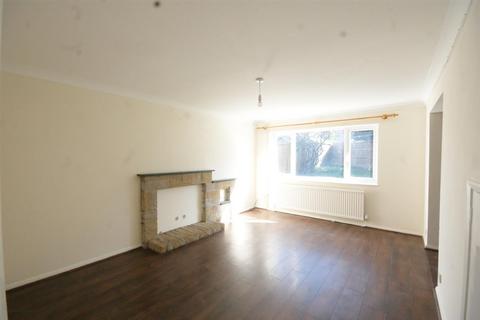 4 bedroom detached house to rent, Glendon Close, Lincoln